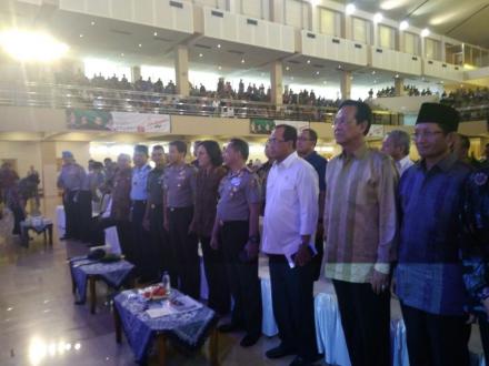 MENGHADIRI KEGIATAN UNDANGAN POLRI DI GEDUNG UMY