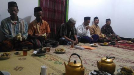 PERTEMUAN RUTIN PENGAJIAN MASJID AL-MUNAWAROH KRAPYAK KULON