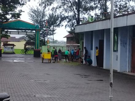 KERJABAKTI LINGKUNGAN KELURAHAN DESA PANJANGREJO