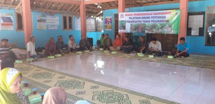 PELATIHAN PEMANFAATAN TANAH PEKARANGAN