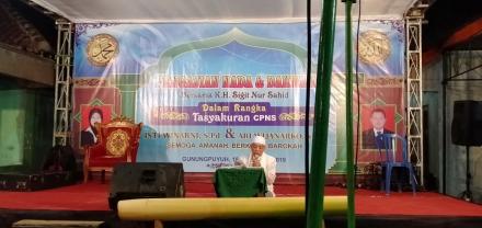 PENGAJIAN DALAM RANGKA TASYAKURAN