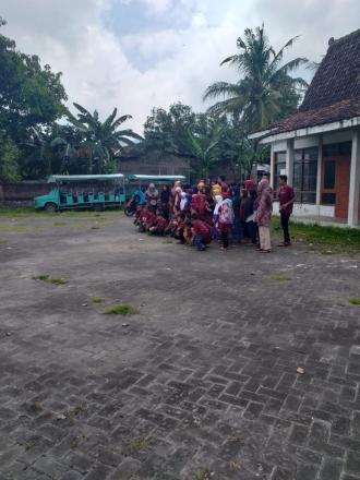 KUNJUNGAN KELOMPOK NGAJI BONDOWALUH