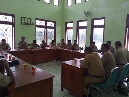 RAPAT KOORDINASI DUKUH DAN KASI KAUR