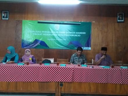 SOSOALISASI PENGELOLAAN BANK SAMPAH MANDIRI TINGKAT PEDUKUHAN DESA PANJANGREJO