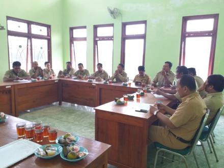 RAPAT KOORDINASI DUKUH DAN KASI KAUR