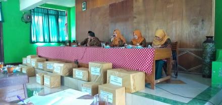 Pertemuan PKK dan Pembagian Hadiah Lomba