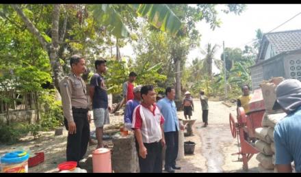 Kunjungan Bapak Lurah  Di Lokasi Bangket Irigrasi Pedukuhan Tarungan