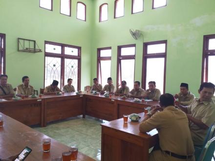 KoordinasiI Dukuh dan Perangkat Desa 