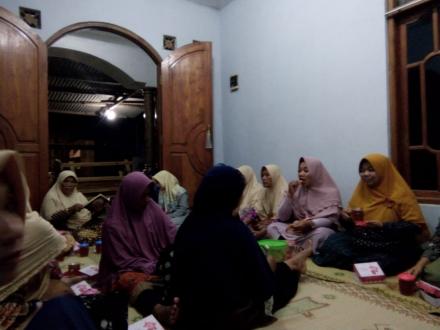 Kegiatan rutin pengajian dan  yasinan ibu2 dusun Badan RT 03&04