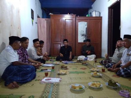 Rapat Rt di Tarungan