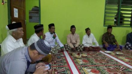 Musyawarah di mushola Nurul Iman( Tarungan )