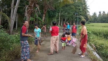 Kerja bakti di Grudo