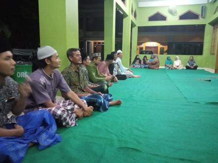 Musyawarah pengajian di semampir