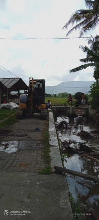 Persiapan Bangket Irigasi di Dusun Jetis