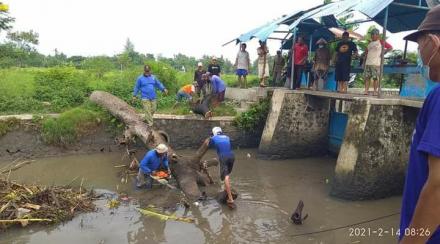 Kerjabakti di DAM Ganjuran