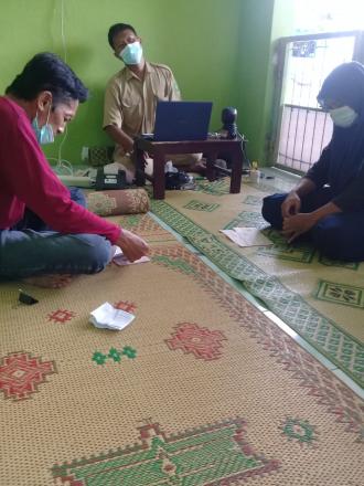 Pajak keliling pedukuhan Grudo saat PPKM