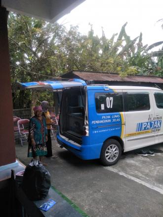 Mobil Pajak Keliling di Dusun Krapyak Kulon