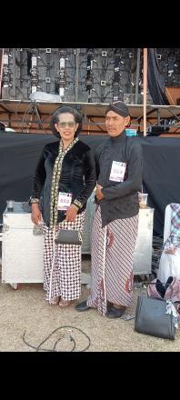 Pemenang Fashion show Pakaian adat Jawa di Lapangan Trirenggo