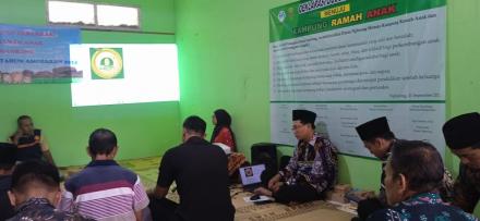 Sosialisasi Pembemtukan dan Deklarasi kampung Ramah anak  Dusun Nglorong 