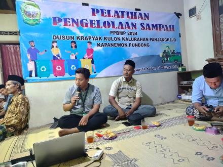 Sosialisasi Pengolahan Sampah Rumah Tangga di Krapyak Kulon.