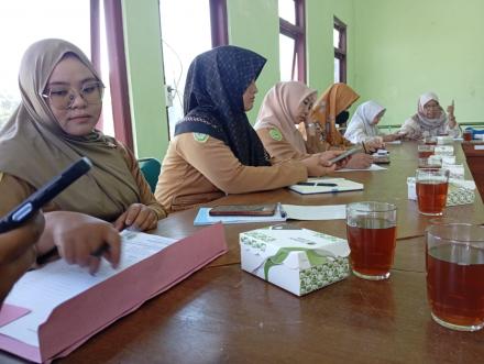 embahasan Penyusunan Laporan Akhir Masa Jabatan Lurah dan Persiapan Musyawarah Kalurahan (Muskal) Pe